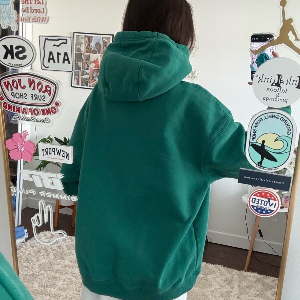 green nike hoodie - Picture 4 of 7